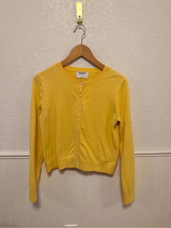 Old Navy Sweaters - Old Navy Yellow Crewneck Button-Up Cardigan